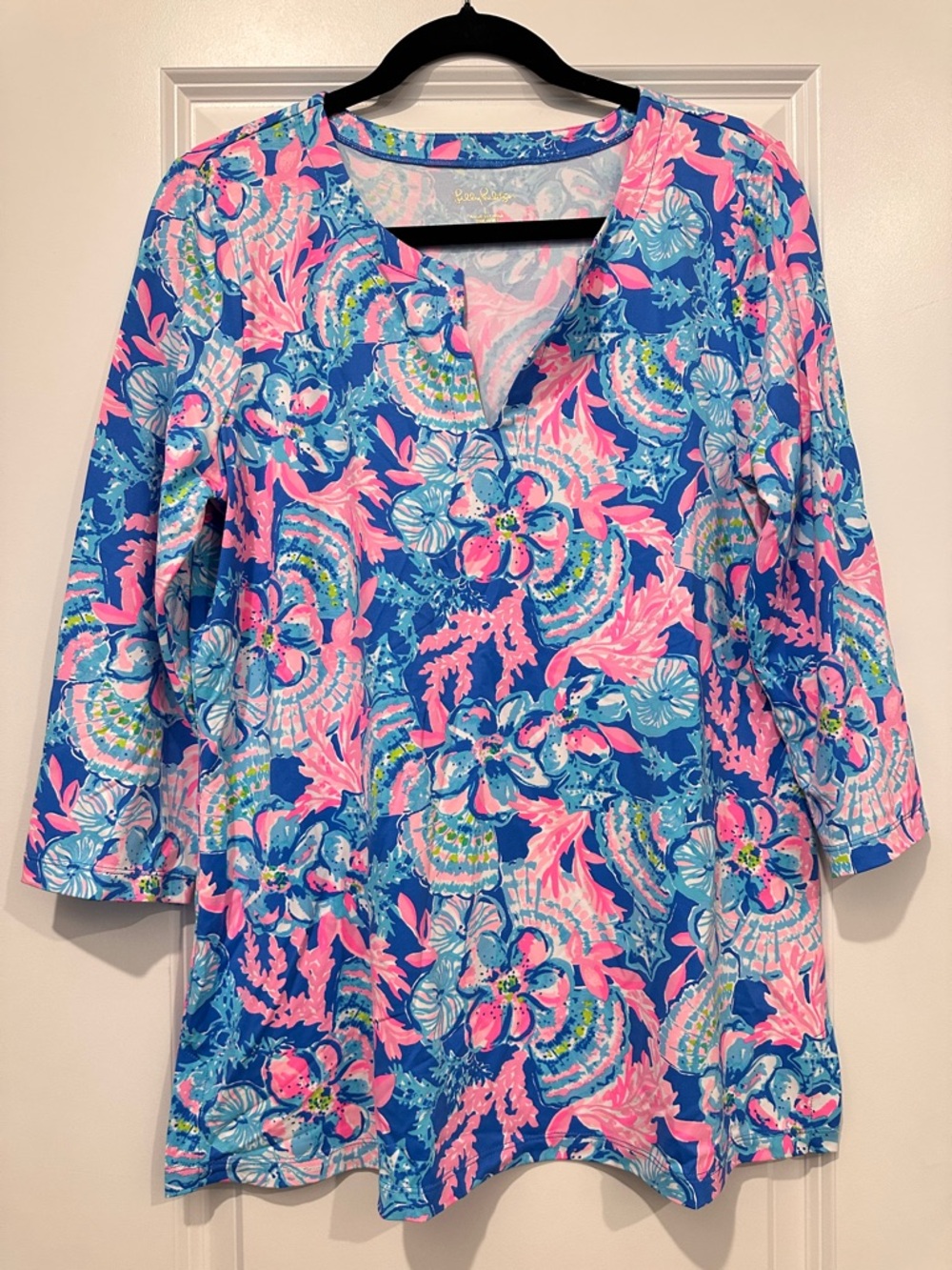 Lilly Pulitzer ChillyLilly Blue & Pink Floral UPF 50+ Tunic